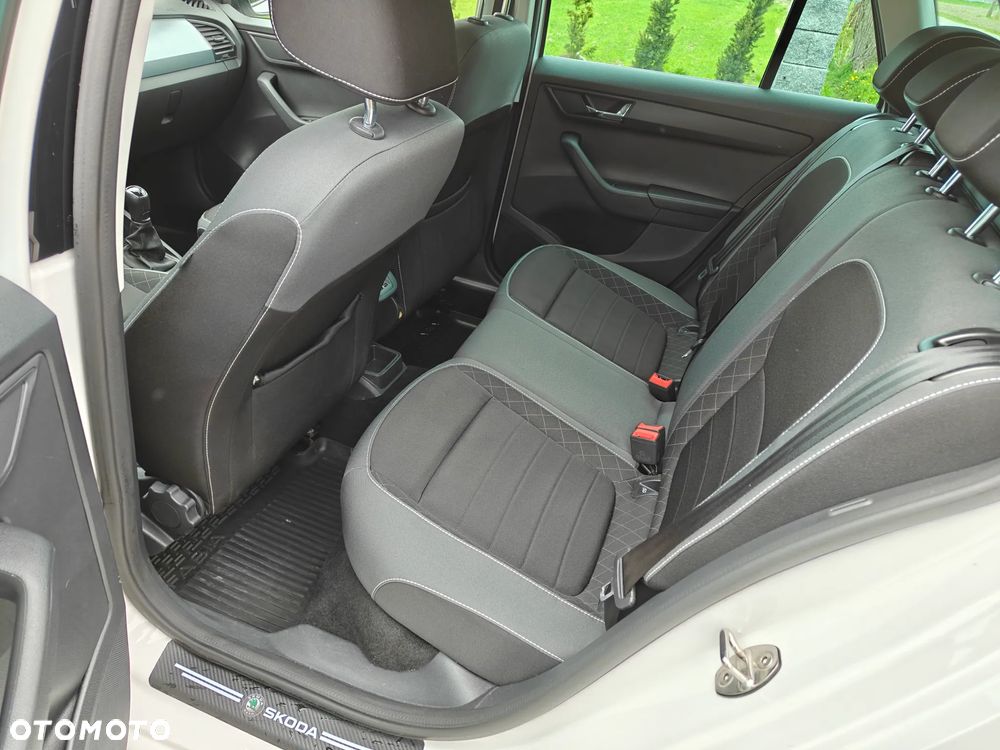 Skoda Fabia 1.0 TSI Ambition - 10