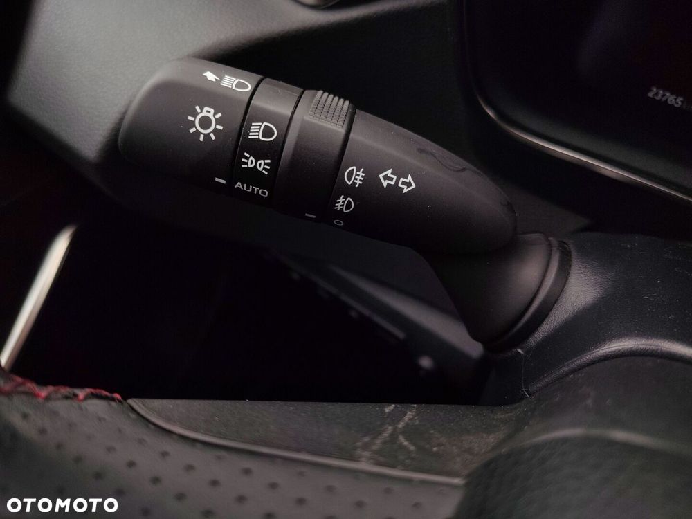 Toyota Corolla 1.8 Hybrid GR Sport Dynamic - 18