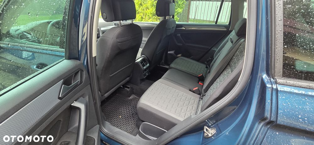 Volkswagen Tiguan - 8