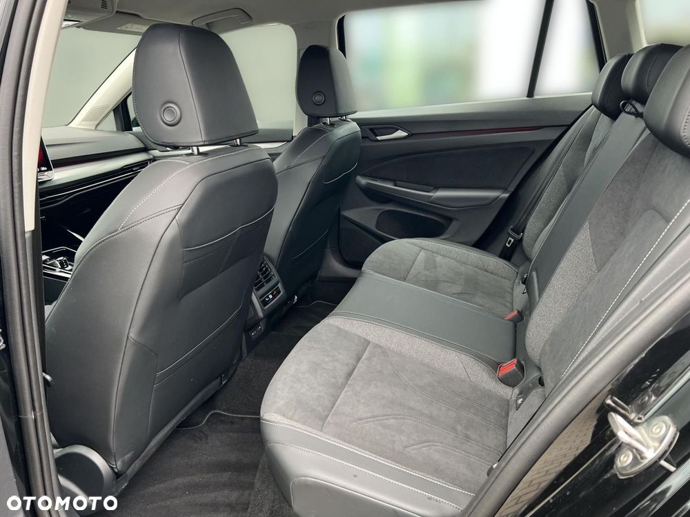 Volkswagen Golf 1.5 eTSI mHEV Style DSG - 31