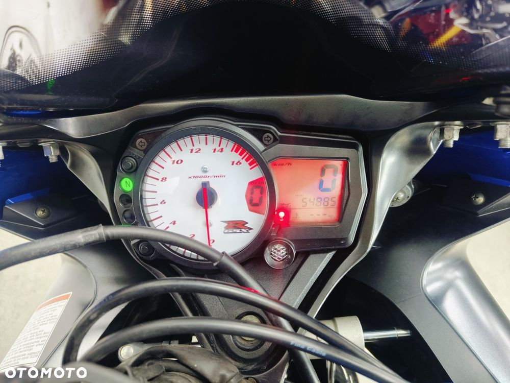 Suzuki GSX-R - 16