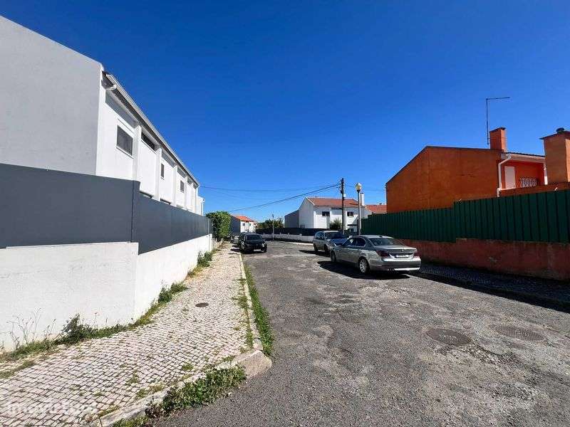 Moradia para remodelar - Grande imagem: 2/12