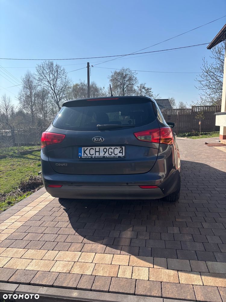Kia Ceed 1.6 GDI L - 4