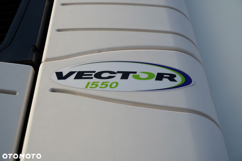 Schmitz Cargobull CARGOBULL / CHŁODNIA / CARRIER VECTOR 1550 / OŚ PODNOSZONA / DOPPELSTOCK / KOSZE NA PALETY - 27