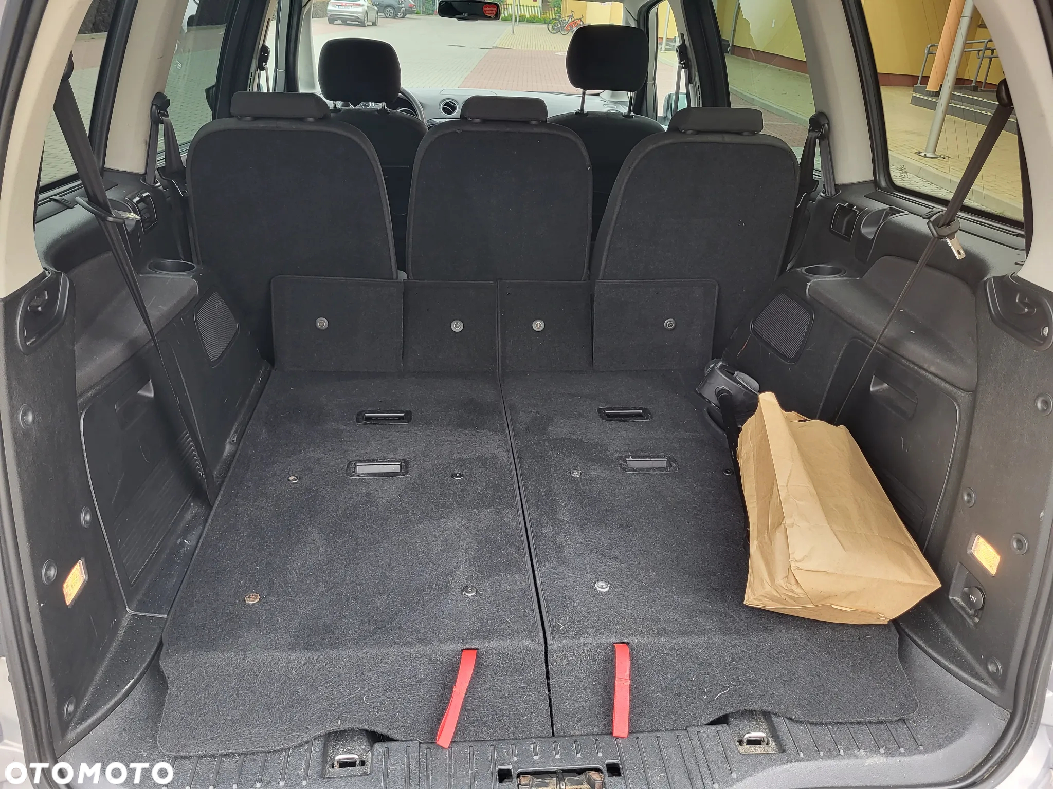 Ford Galaxy 2.0 TDCi Ghia - 11