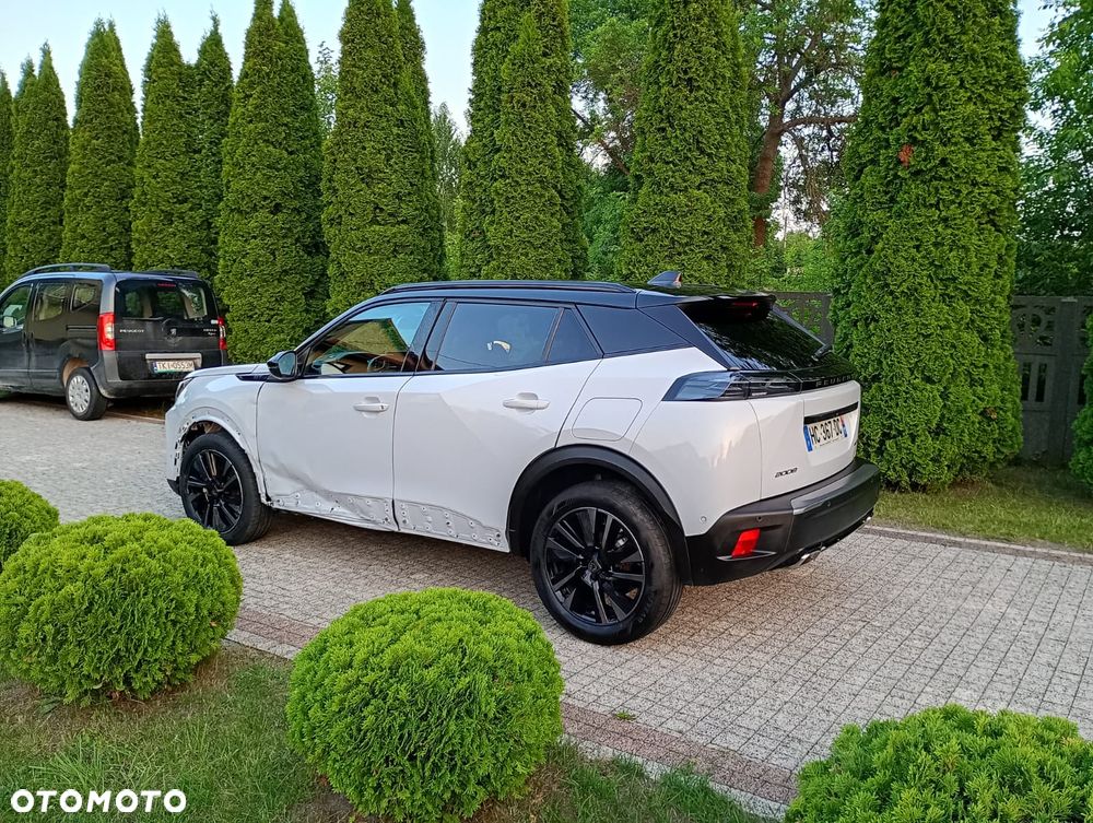Peugeot 2008 Hybrid 136 e-DSC GT - 9