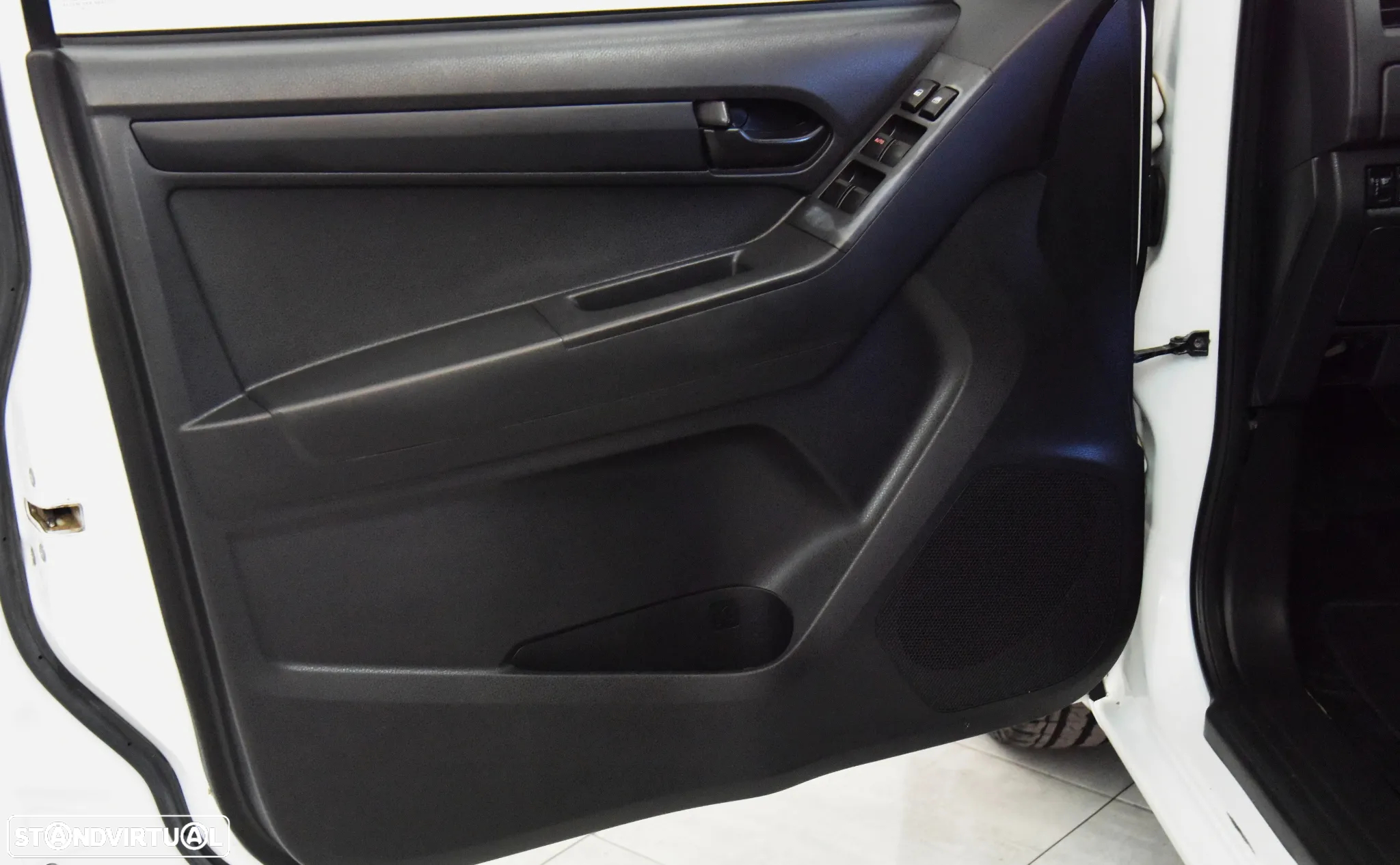 Isuzu D-Max 1.9 Ddi CD 2WD L CH - 16