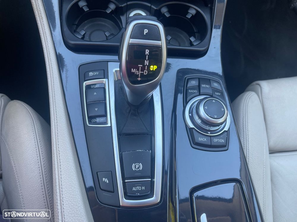 BMW 525 d Exclusive Auto - 15