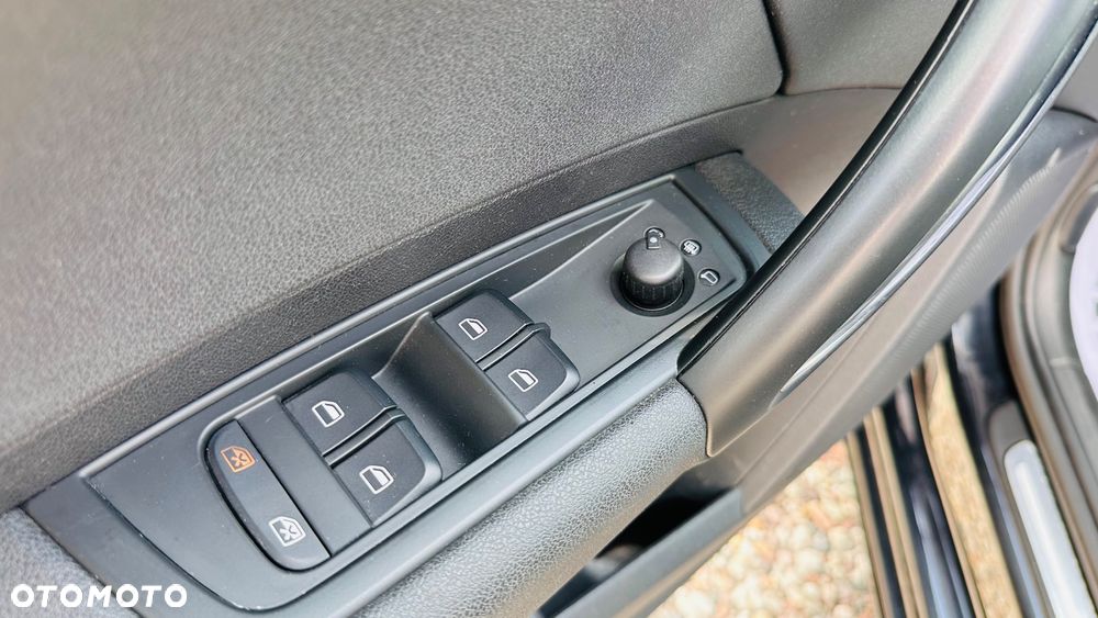 Audi A1 ver-1-2-tfsi-attraction - 15
