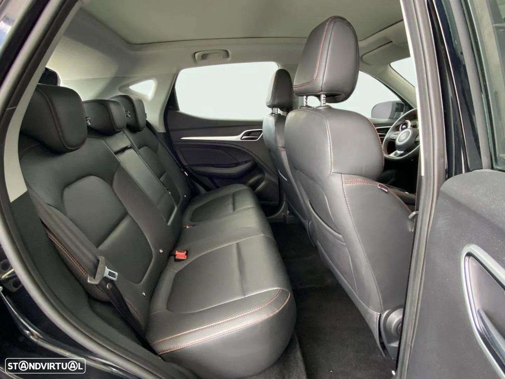 MG ZS EV 72.6 kWh Luxury OBC 11 kW - 13