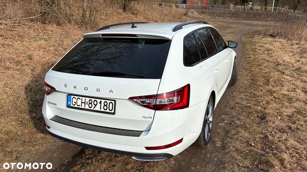 Skoda Superb 2.0 TDI 4x4 Sportline DSG - 4