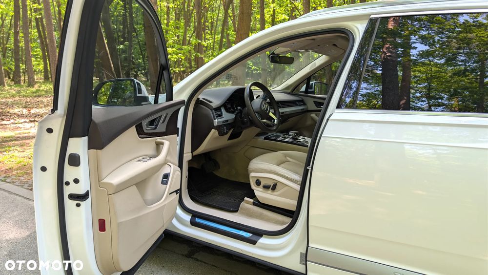 Audi Q7 - 12