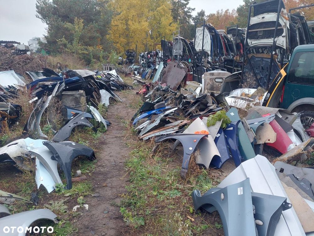 KOMPLETNY PRZÓD MASKA ZDERZAK BŁOTNIK LAMPY PAS AUDI A4 B5 LZ5T - 18