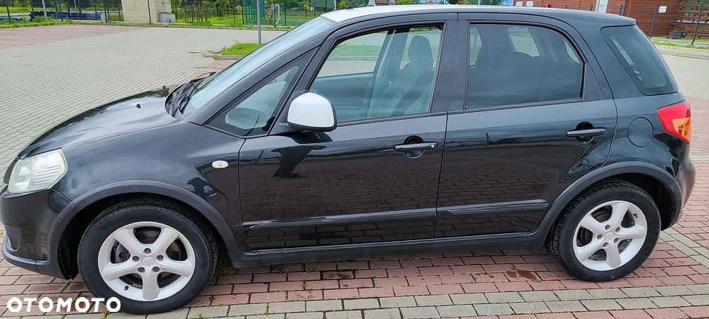 Suzuki SX4 1.5 - 10