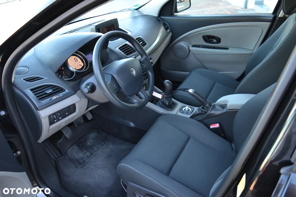 Renault Megane 1.6 16V Color Edition - 5