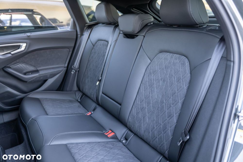Audi A5 Avant TDI mHEV Quattro S tronic - 19