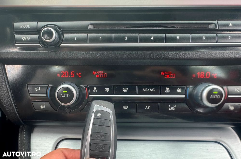 BMW Seria 5 525d xDrive Sport-Aut. - 40