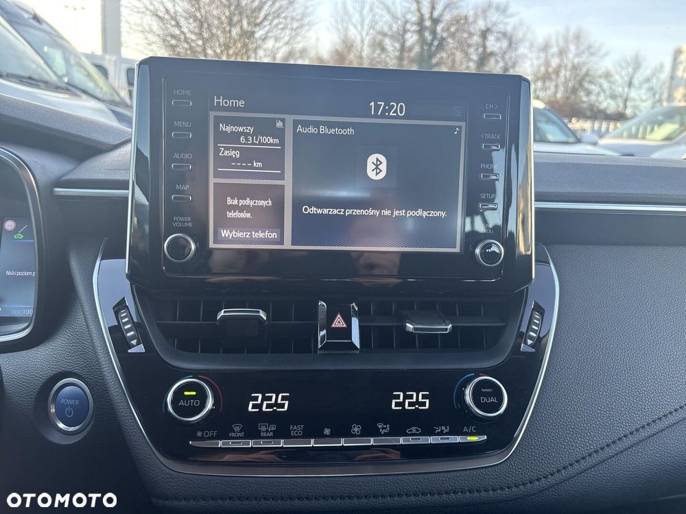 Toyota Corolla 1.8 Hybrid Comfort - 24