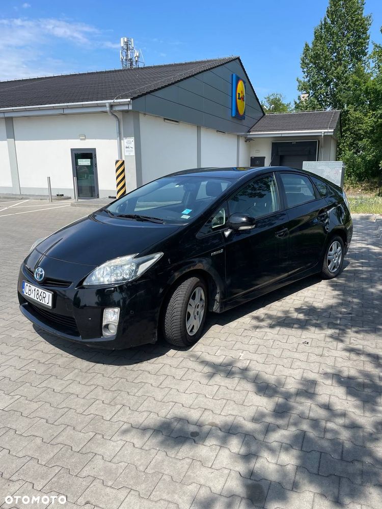 Toyota Prius - 3