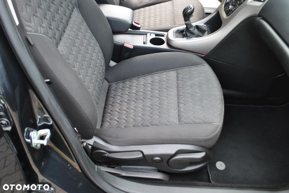 Opel Astra 1.4 Turbo Sports Tourer Exklusiv - 23