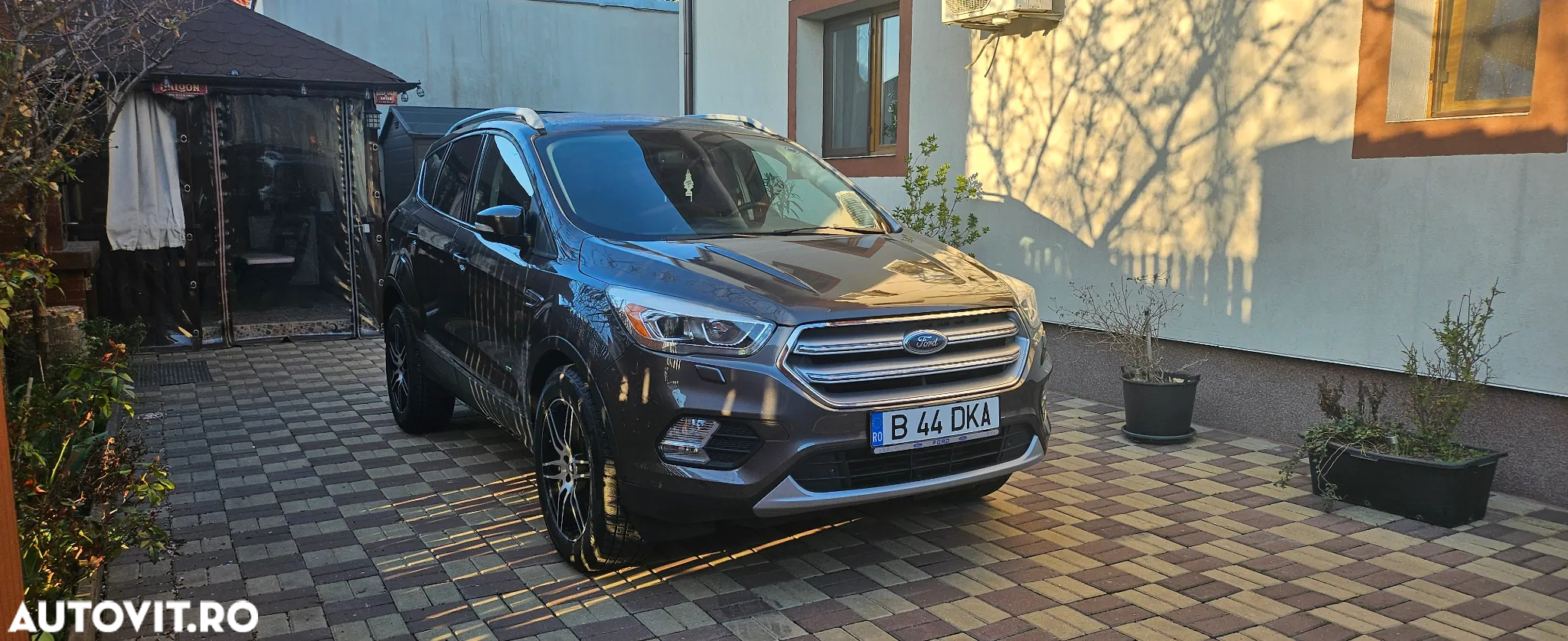 Ford Kuga 2.0 TDCi 4WD Powershift Titanium - 3