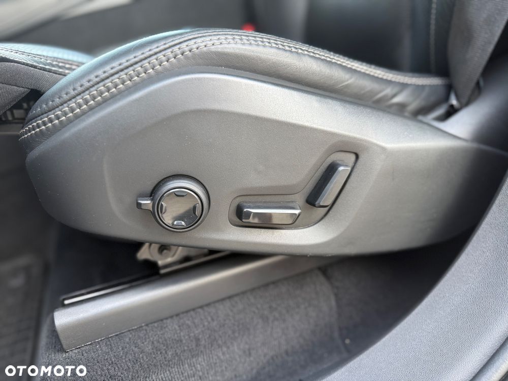 Volvo XC 90 D5 AWD Inscription 7os - 16