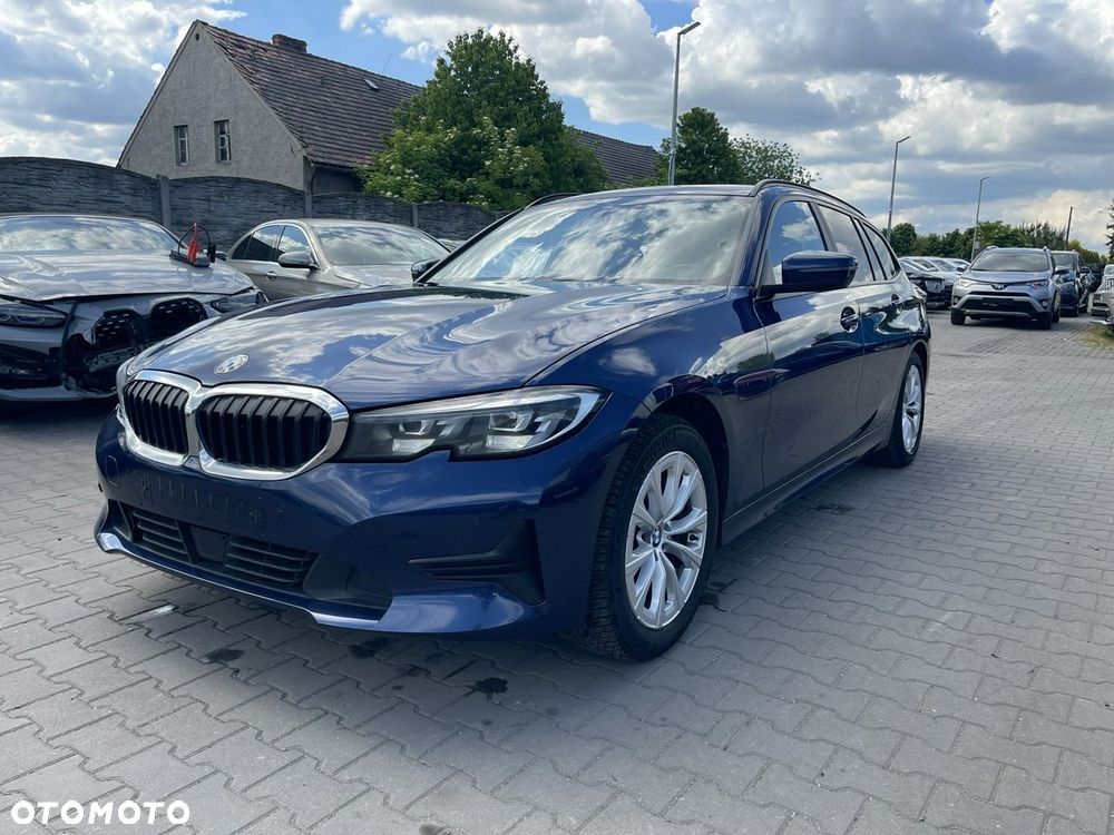 BMW Seria 3 318d - 2