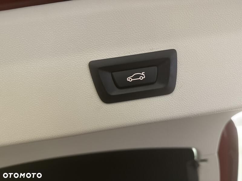 BMW X4 xDrive20i GPF sport - 24