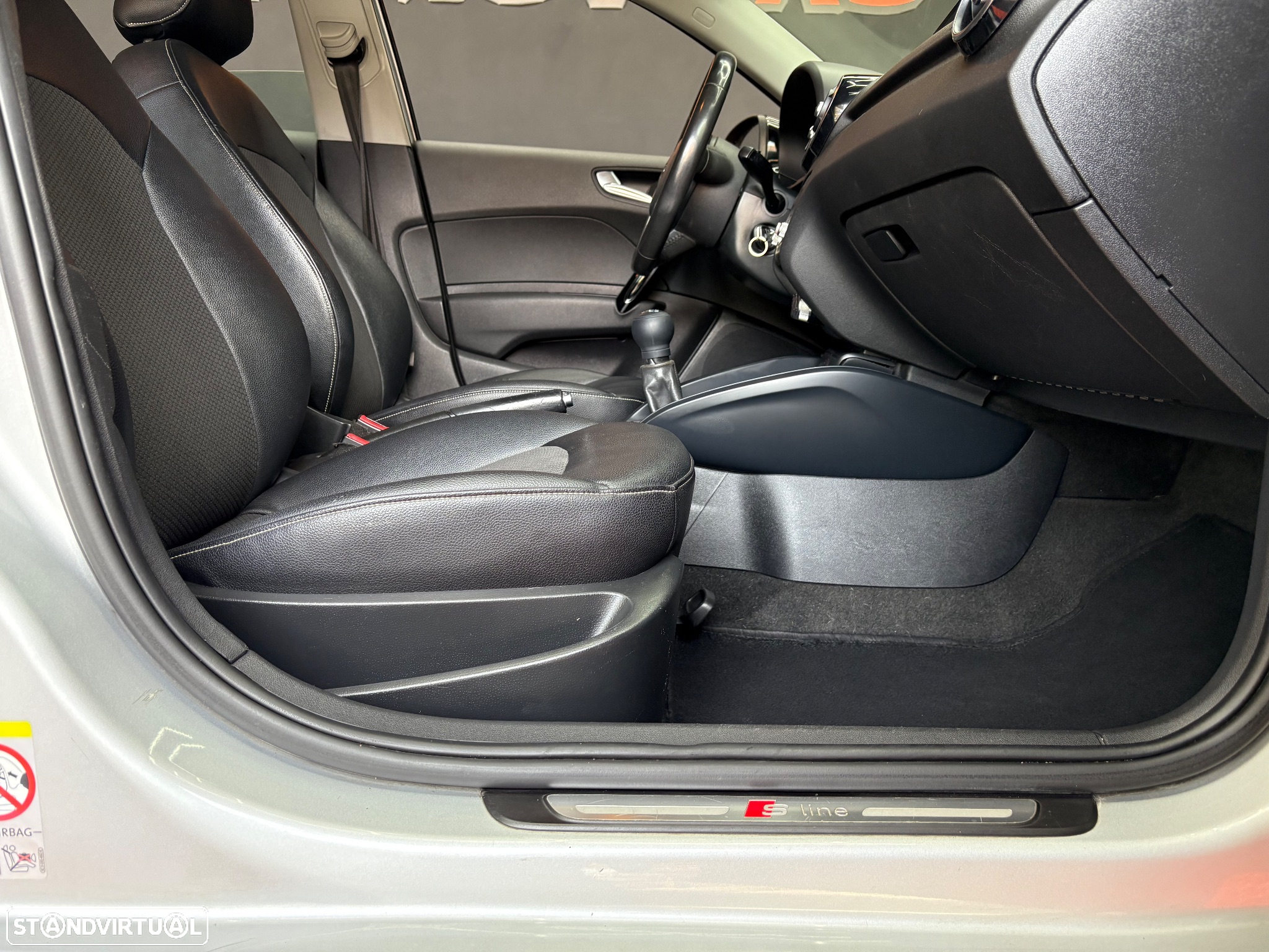 Audi A1 Sportback 1.6 TDI S-line - 36