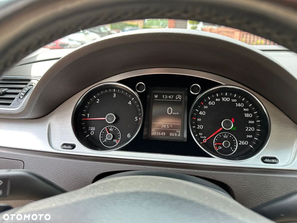 Volkswagen Passat Variant - 9