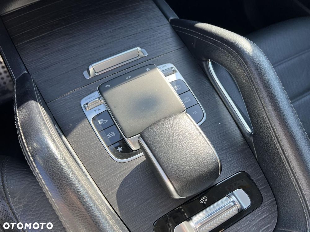 Mercedes-Benz GLS - 16
