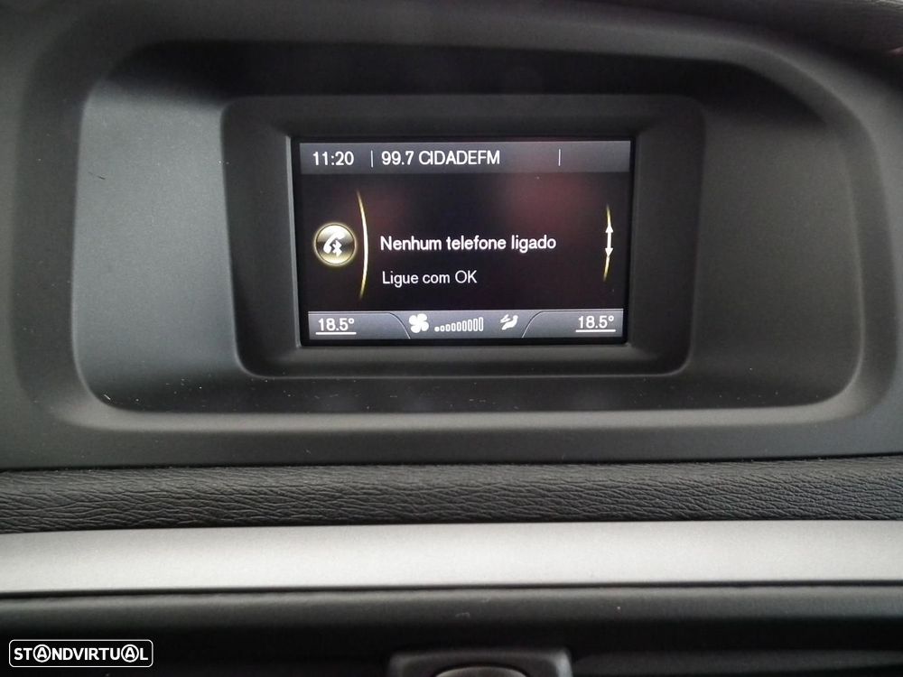 Volvo V40 2.0 D3 Momentum - 20