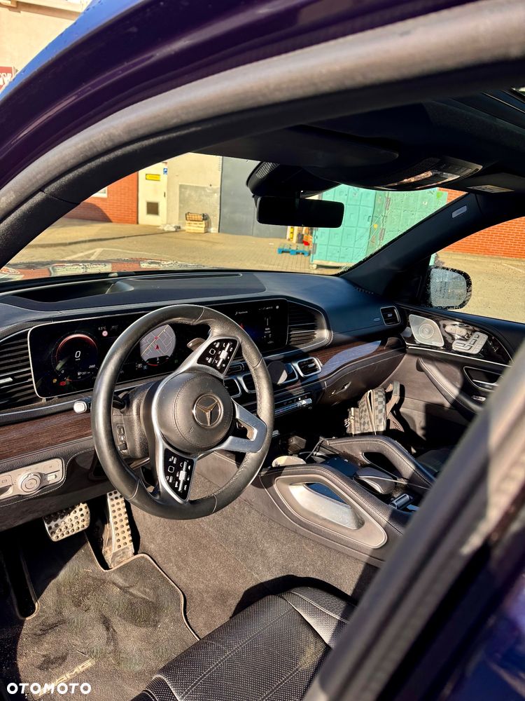 Mercedes-Benz GLS - 9