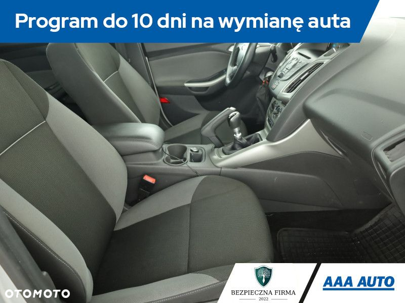 Ford Focus - 8