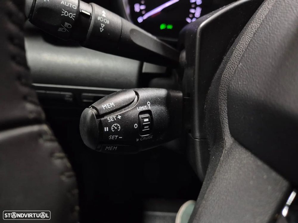 Citroën C3 Aircross 1.2 PureTech Shine - 23