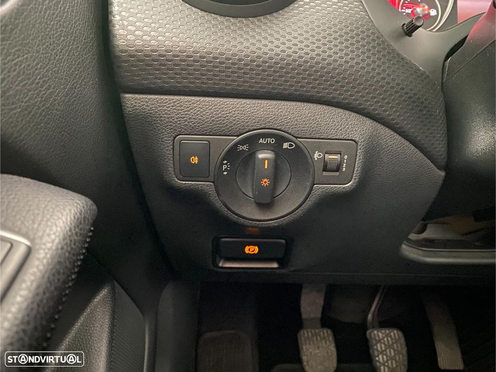Mercedes-Benz A 180 CDI BlueEFFICIENCY Edition - 33