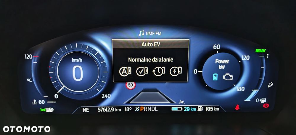 Ford Kuga 2.5 Duratec PHEV ST-LINE X - 32