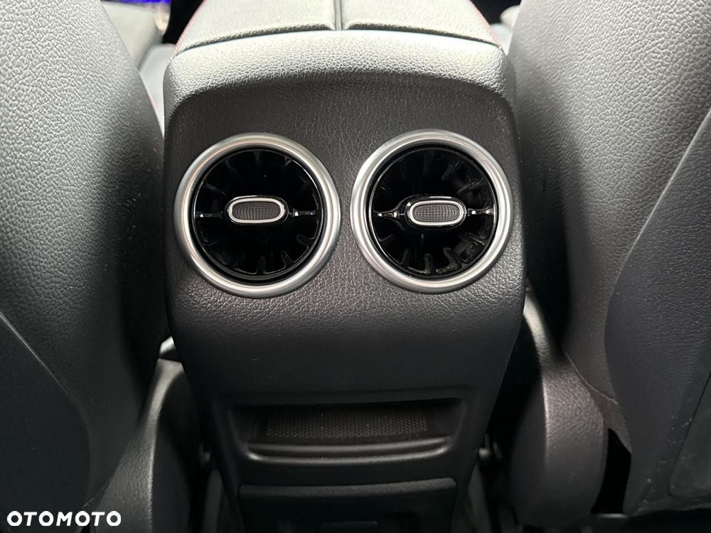 Mercedes-Benz EQA - 17