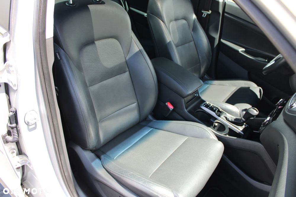 Hyundai Tucson blue 1.7 CRDi 2WD DCT Premium - 22
