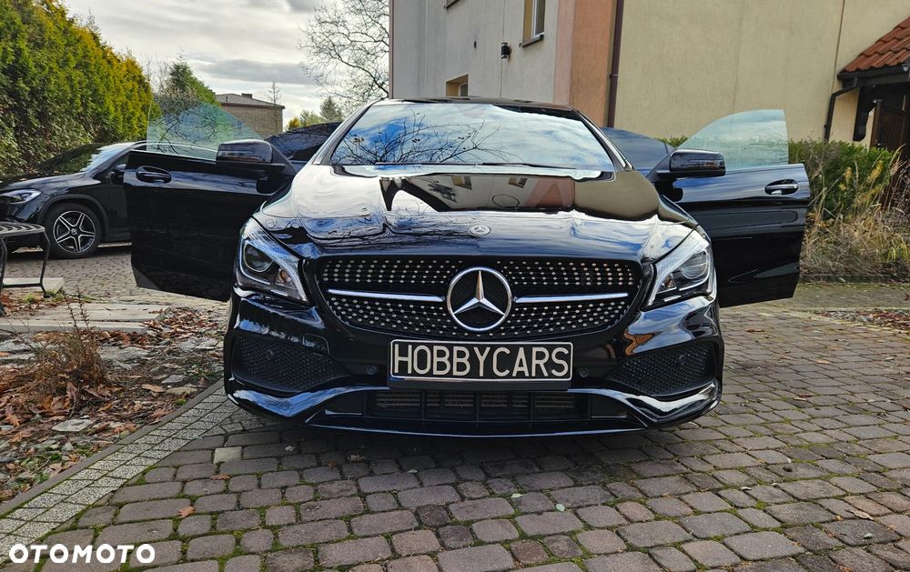 Mercedes-Benz CLA - 12