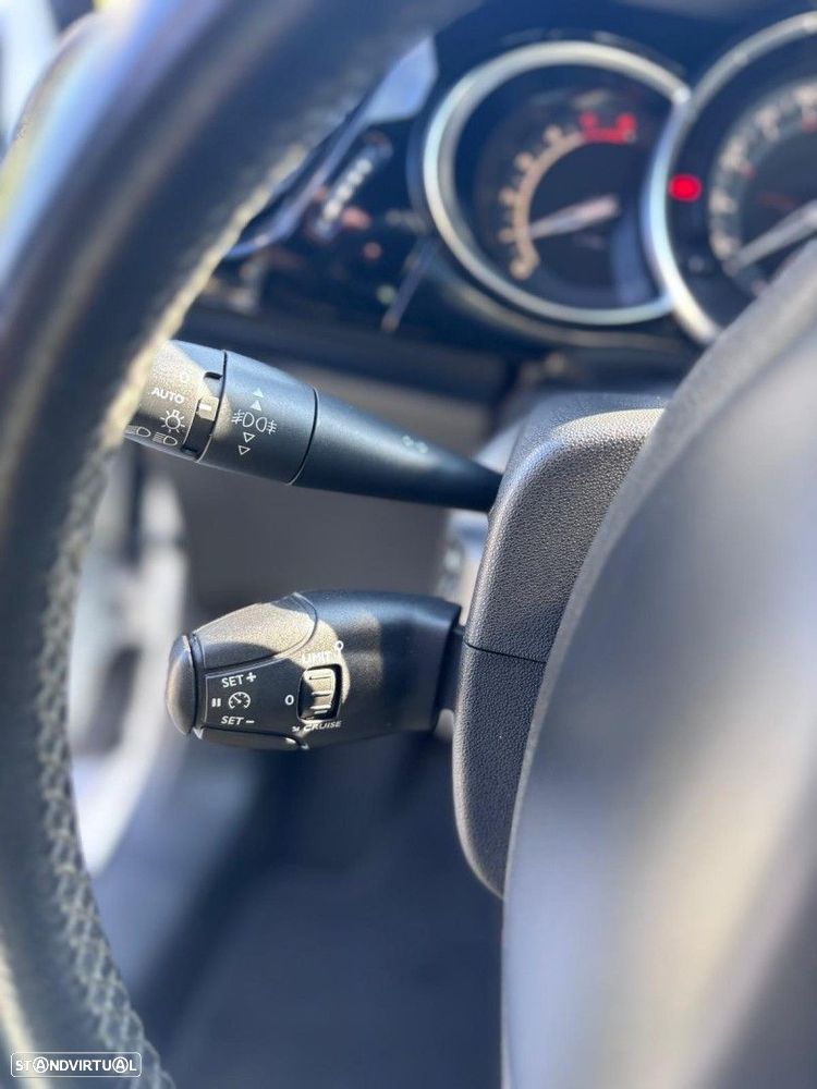 Citroën DS3 1.6 e-HDi So Chic - 21