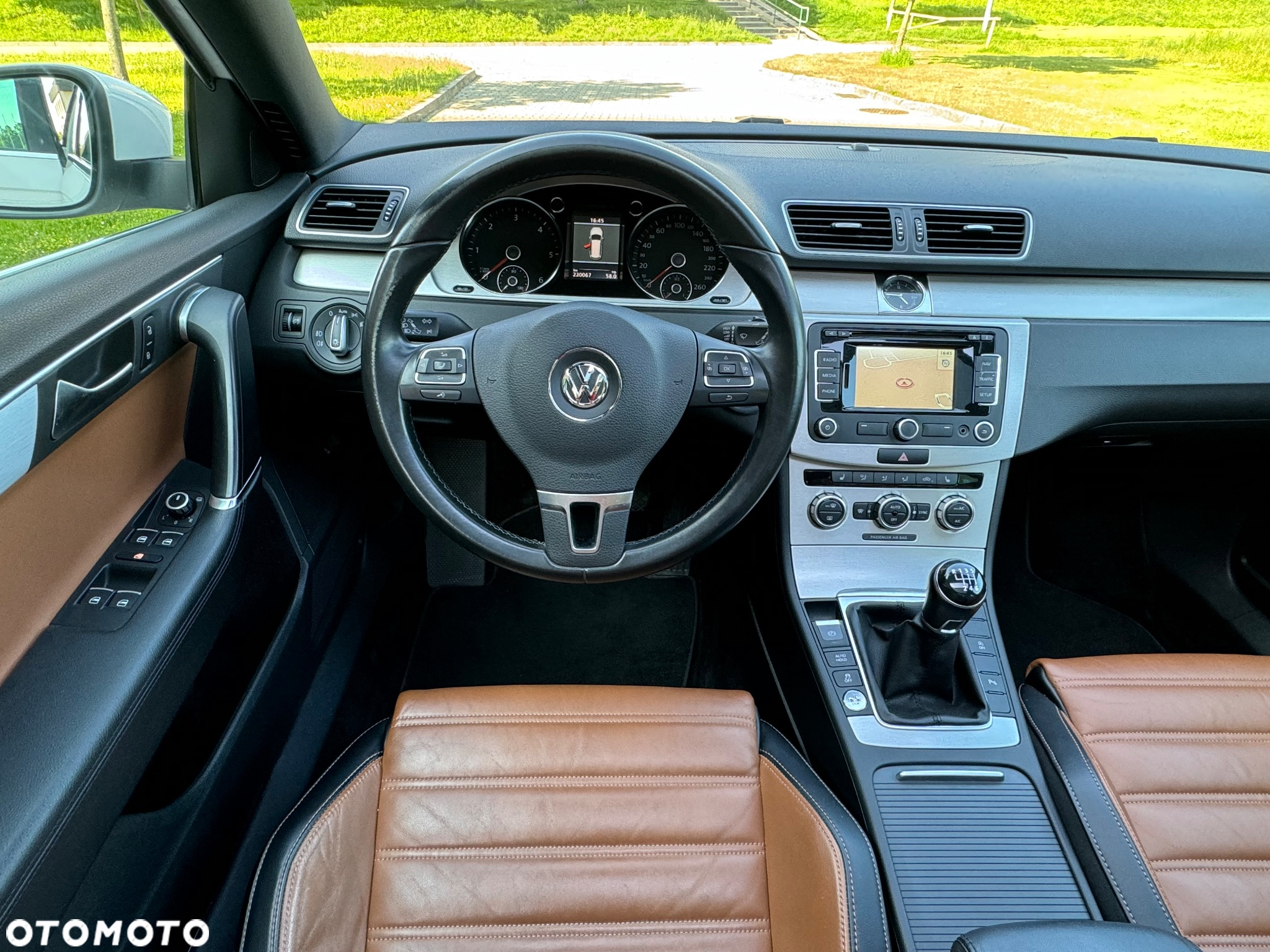 Volkswagen Passat 2.0 TDI BMT Highline - 19
