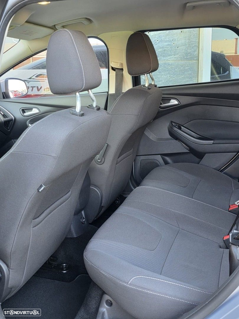 Ford Focus SW 1.6 TDCi Titanium Best - 8