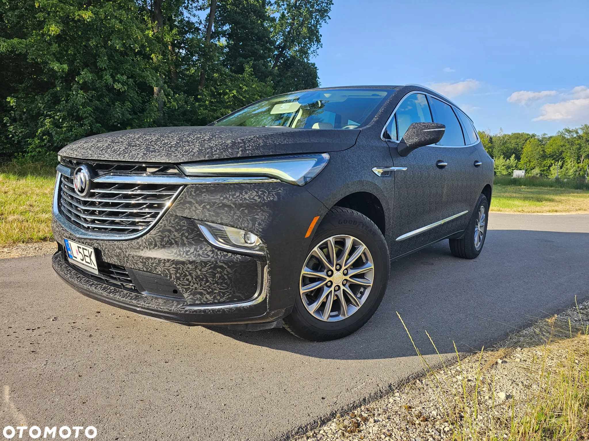Buick Enclave - 2