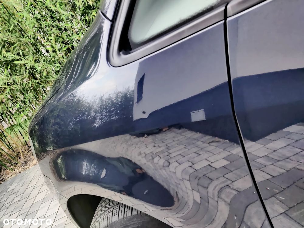 Volkswagen Touran 1.6 TDI DPF BlueMot Trendline - 13