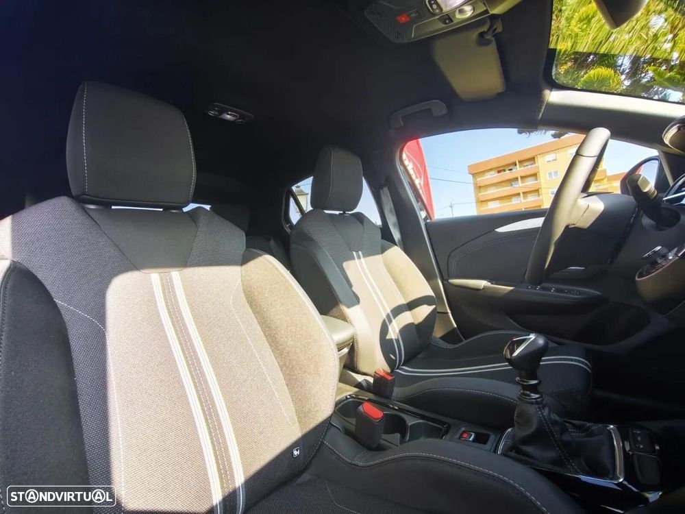 Opel Corsa 1.2 T GS - 26