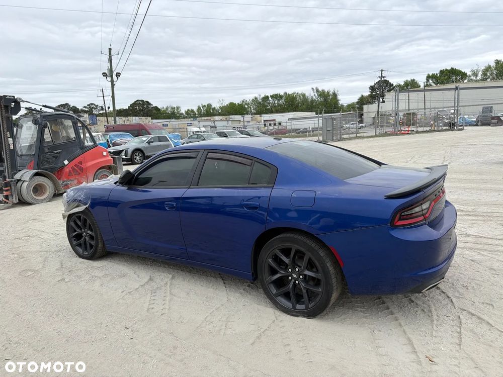 Dodge Charger - 4