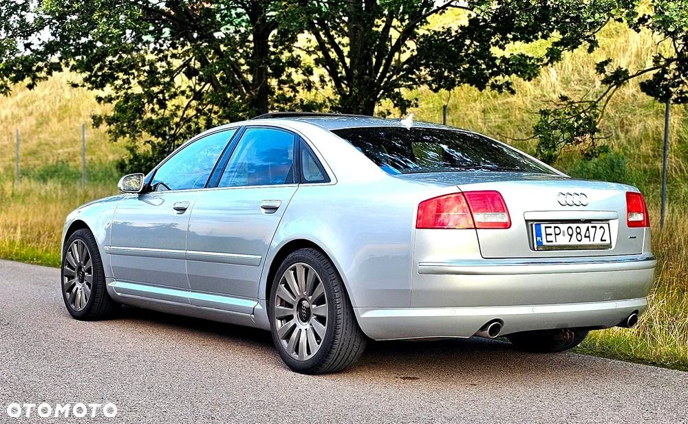 Audi A8 4.2 Quattro - 32