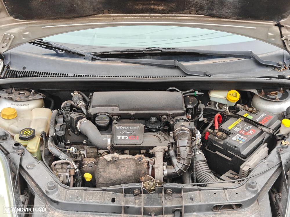 Ford Fiesta 1.4 TDCi Ambiente - 5