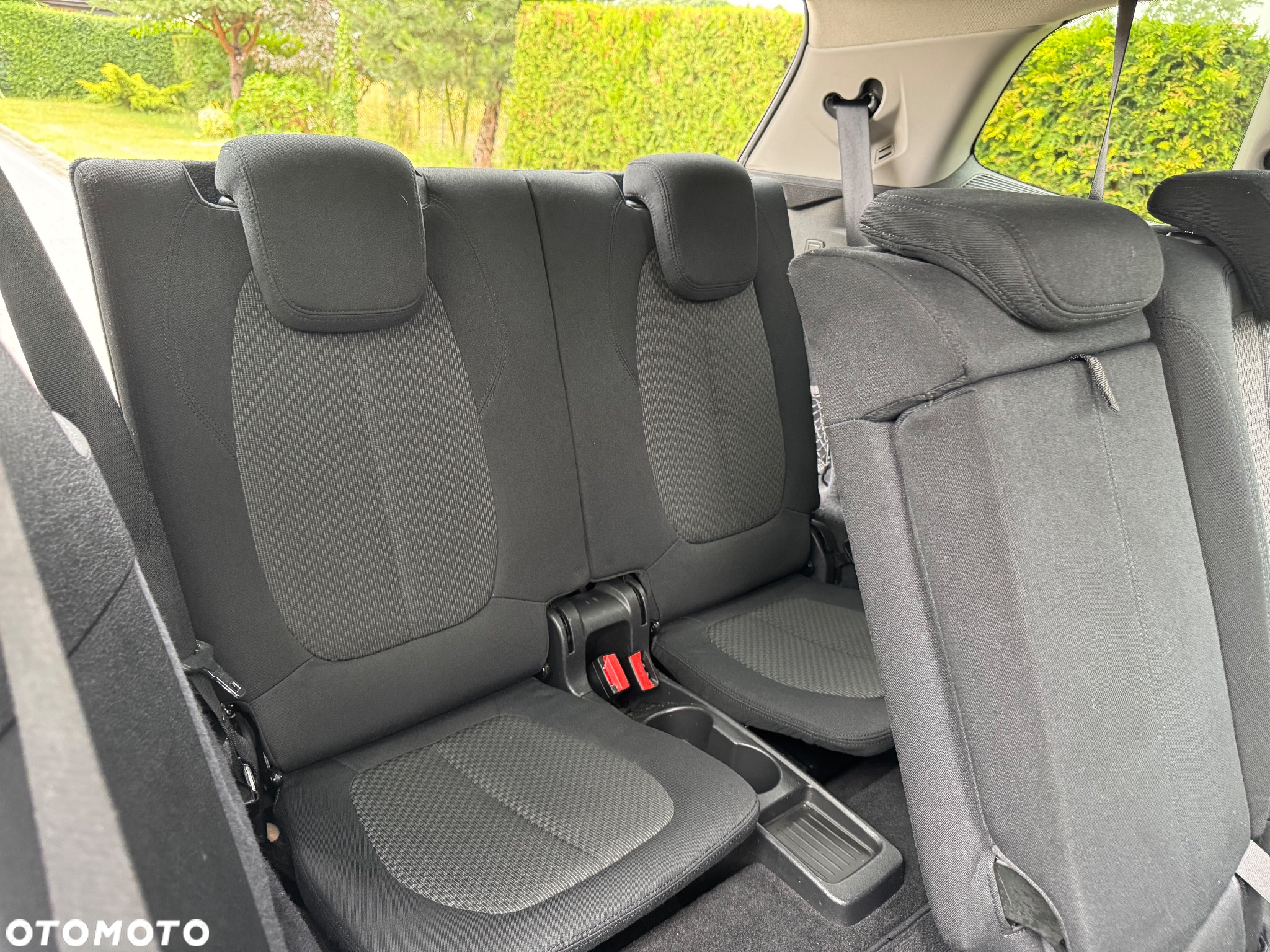 BMW Seria 2 218d Active Tourer - 28